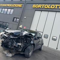 RENAULT CLIO 4 per ricambi usati K9KC6