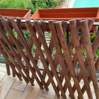 Spalliera in legno per giardino