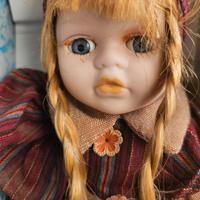 Bambola di porcellana. 