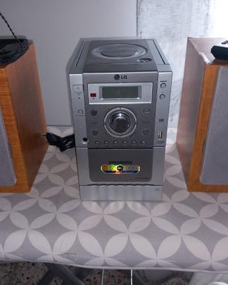 Mini Hi-fi LG mod. LX-U150D