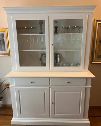 Credenza moderna