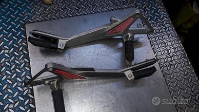 Hornet 600 '99-'00 : pinza faro cerchio devio pomp
