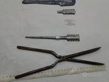 Arricciacapelli antico e portalametta vecchio