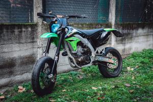 Kawasaki KL KX 450 F Motard | Doppia omologazione