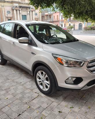 Ford Kuga 2.0 TDCI AWD 