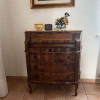 Mobile antico lntarsiato