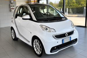Smart fortwo 2ª serie 1000 52 kW MHD coupé passion