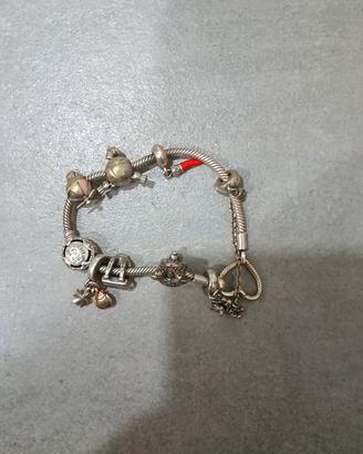 bracciale Pandora con ciondoli 