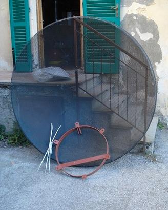 Parabola in Alluminio forato diametro 173cm