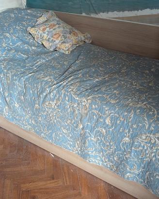 Letto legno singolo (doppio) con materassi