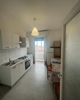 Stanza in centro per ragazzo