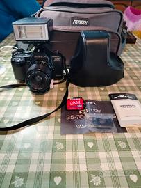 Yashica 108 analogica + Flash Metz – Kit completo 