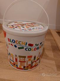 blocchi colorati in legno 