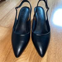 Scarpa da donna aperta dietro con tacco