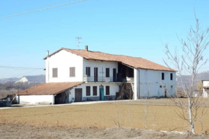 Cascinale a lesegno