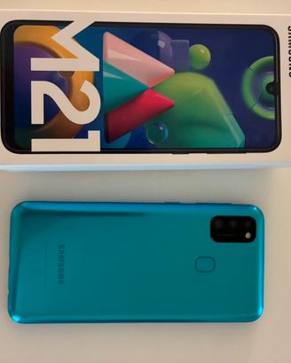 SAMSUNG M21