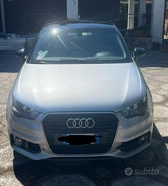 Audi A1 Sportback 1.6 TDI 90 CV 5 porte tetto nero