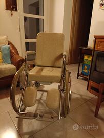 sedia a rotelle 