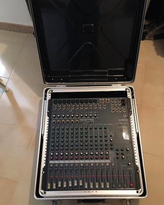 Mixer YAMAHA MG166