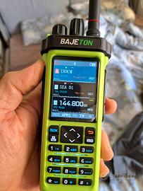 Ricetrasmettitore portatile UHF/VHF/CB + Rx HF SSB