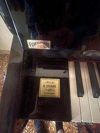 Pianoforte verticale B. STEINER w.Germany