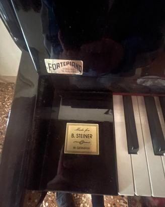Pianoforte verticale B. STEINER w.Germany