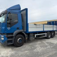 Iveco Stralis 310, Carrellone con rampa