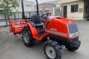 TRATTORI KUBOTA CON FRESA