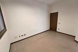 Ufficio in studio professionisti Arcella Eur 300