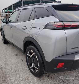 Peugeot 2008 puretech 100 s&s allure 