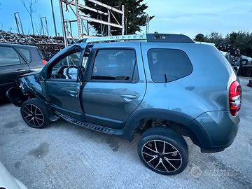 Dacia Duster (2010/2018) per pezzi di ricambio