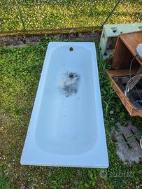 Vari elementi cucina ed accessori bagno