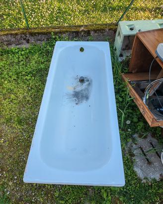 Vari elementi cucina ed accessori bagno