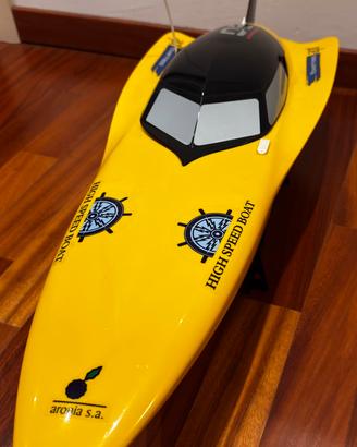 Motoscafo radiocomandato