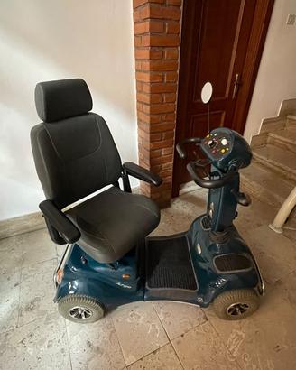 Scooter elettrico per invalidi
