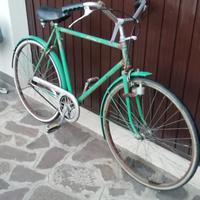 bicicletta da uomo verde funzionante 