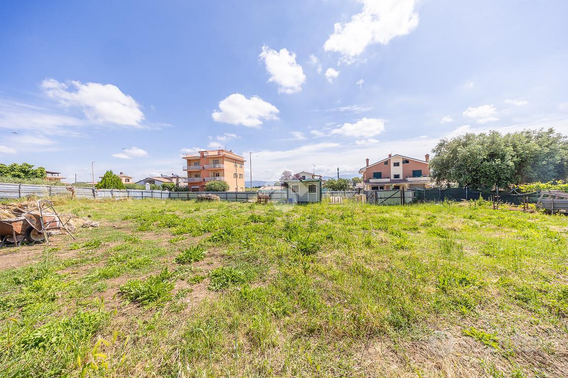 TER. RESIDENZIALE A ROMA - Vista 5