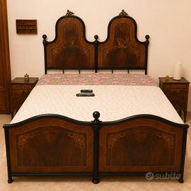 Letto matrimoniale vintage decorato – struttura in