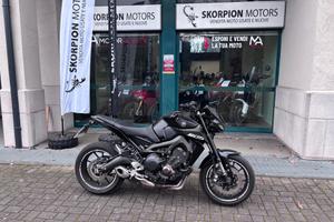 YAMAHA MT 09