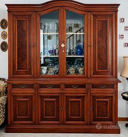 Credenza con vetrina in radica - anni'70
