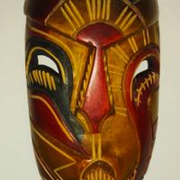 Coppia di Maschere Artigianali in Legno 