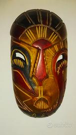 Coppia di Maschere Artigianali in Legno 
