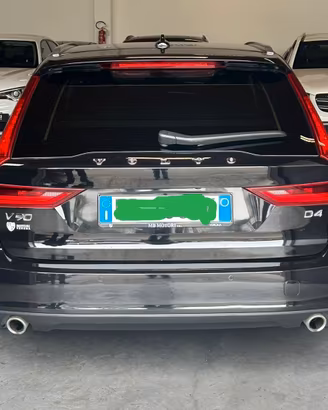 Volvo V90 d4