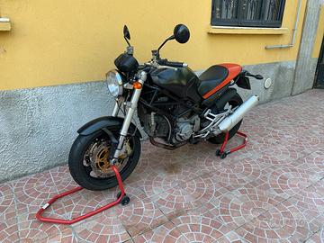 Ducati monster 900