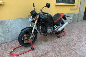 Ducati monster 900