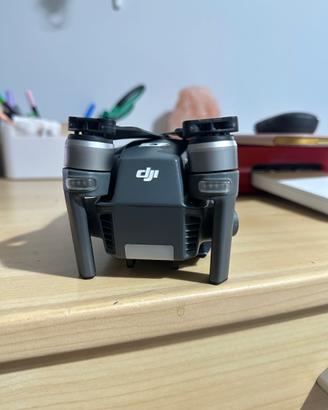 DJJ Mavic Pro + 2 batterie + accessori e borsa