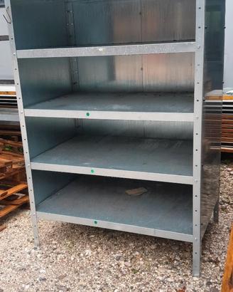 Scaffale in lamiera zincata