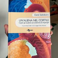 Un’aliena nel cortile