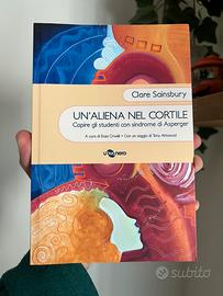 Un’aliena nel cortile