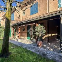 PORZIONE DI BIFAMILIARE A CARPI